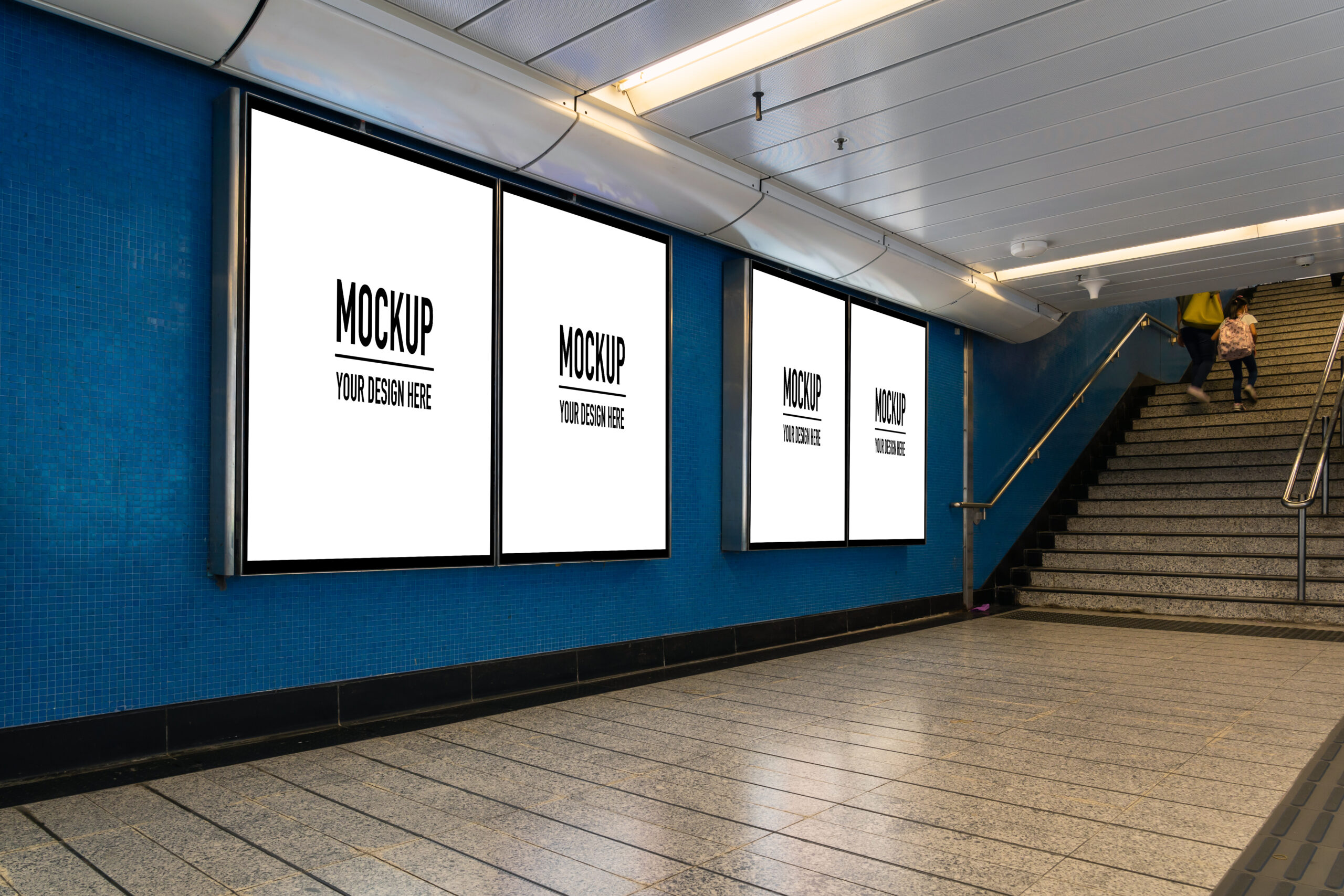 プロのコンサルタントと対面で打ち合わせをする安心感のある画像